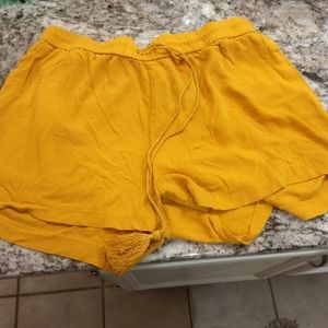 H&M boho shorts